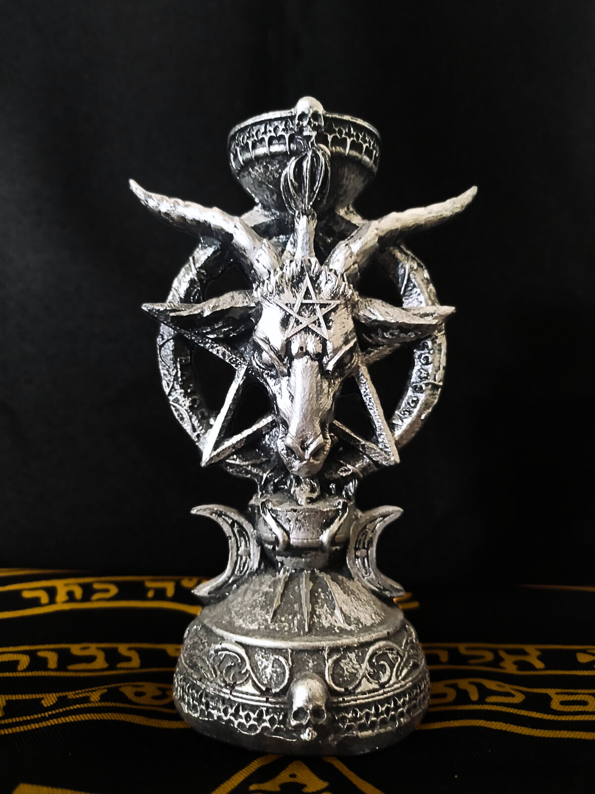 Castiçal de Baphomet