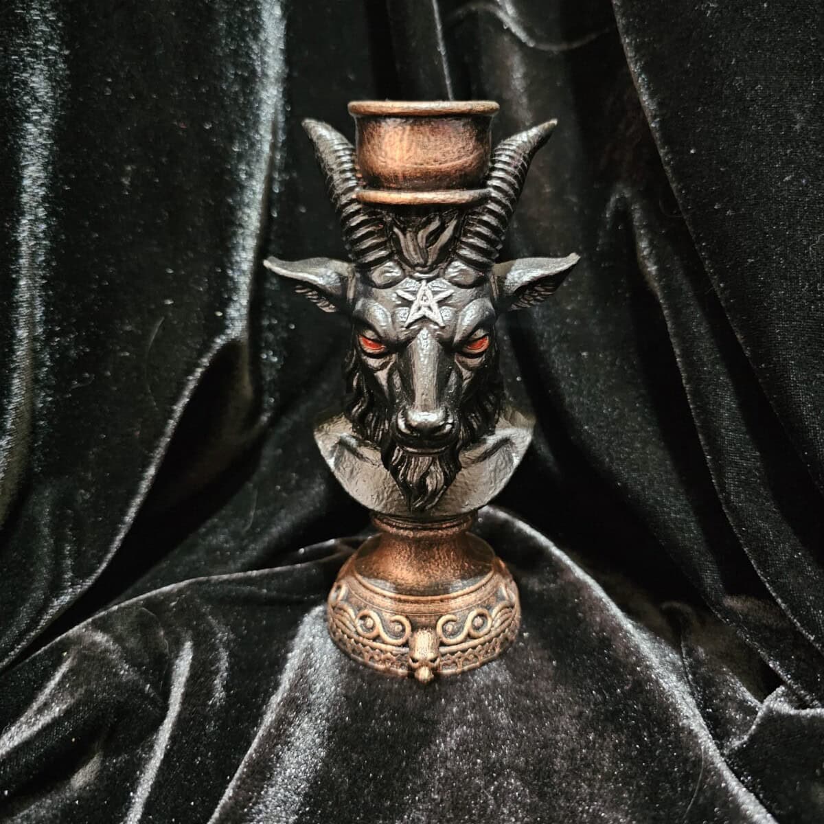 Castiçal de Baphomet