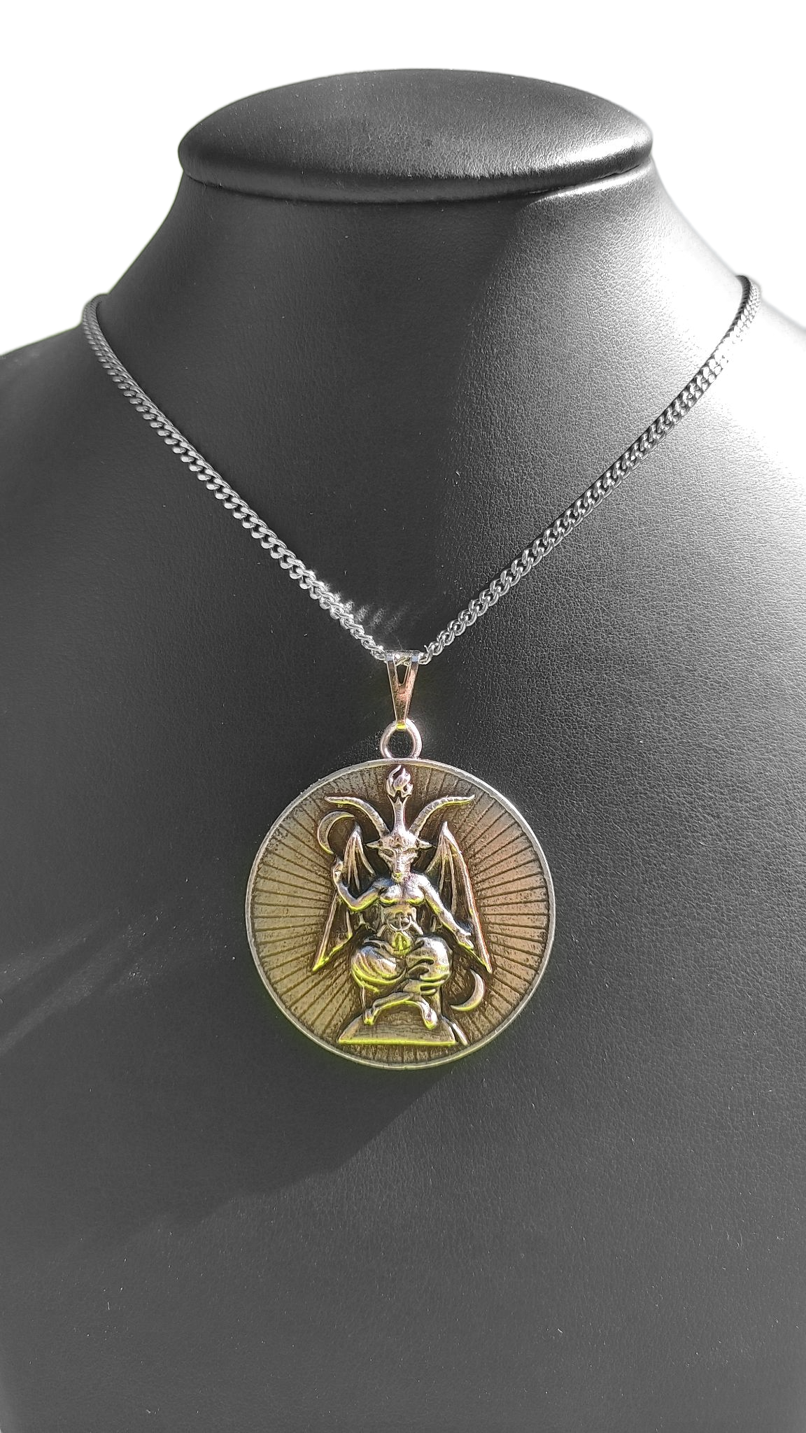 Medalha Baphomet frente e verso